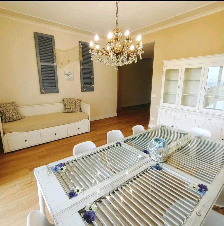 Donata Dal Mare Apartment ฟรานคาวิลลา อัลมาเร ภายนอก รูปภาพ